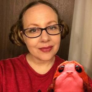 Meet your Posher, Danielle